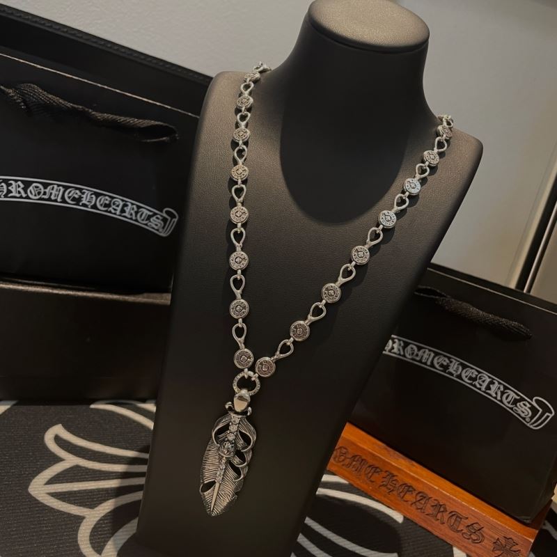 Ch*0me He**ts necklaces